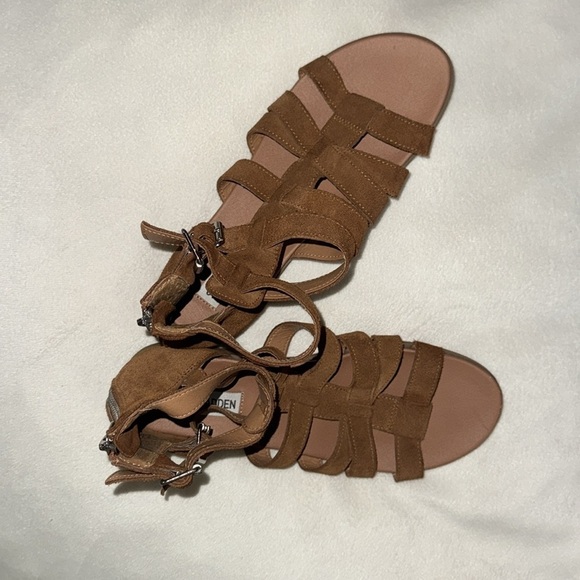 Steve Madden Tan Gladiator Leather Flat Boho Beach Summer Casual Sandals 6.5 - Picture 5 of 9